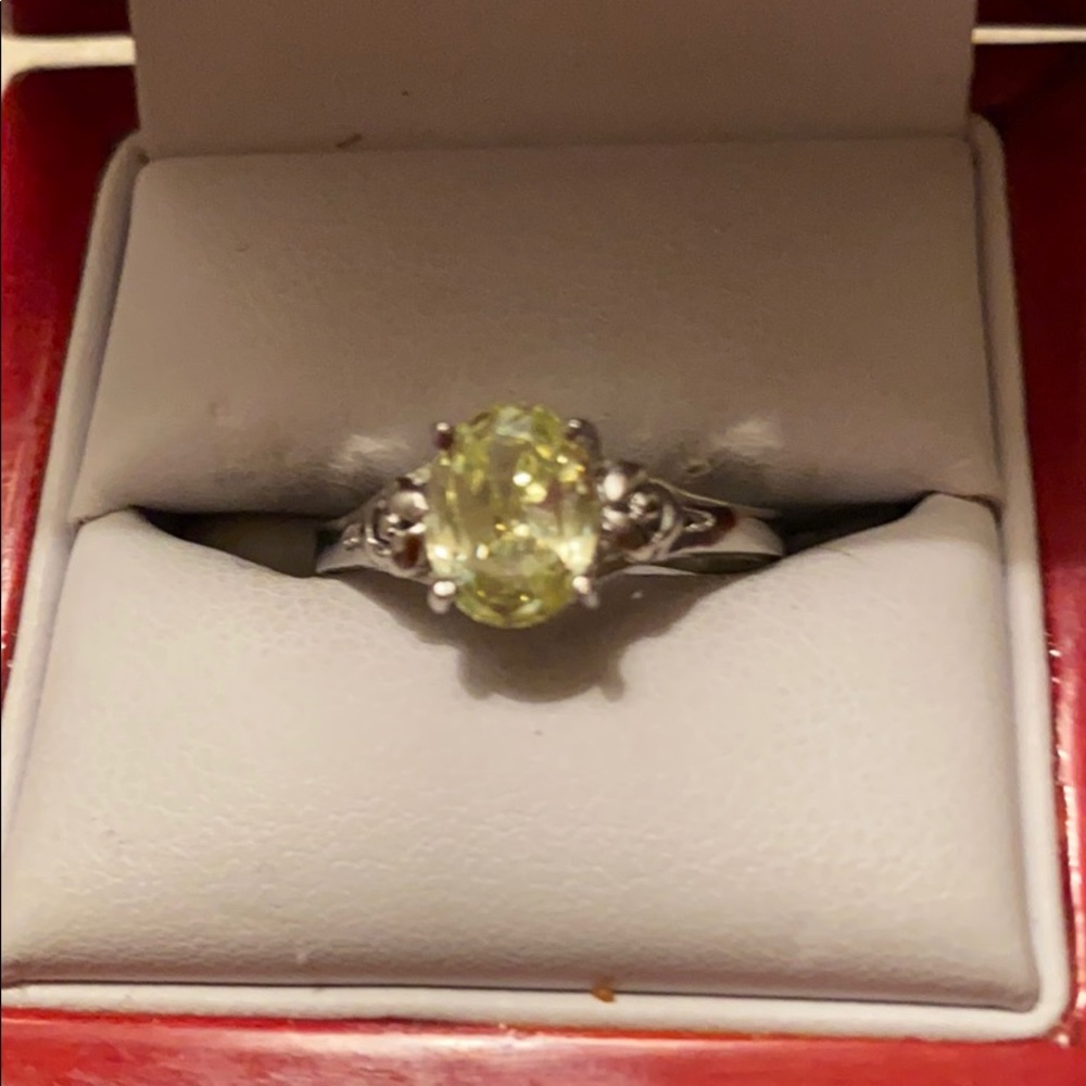 Sterling Silver citrine stone ring - Picture 1 of 5